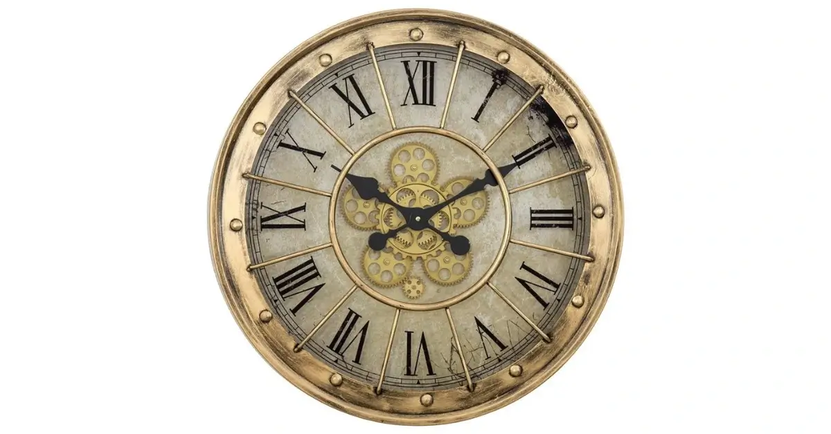 Vintage New Years Eve Decor gold rimmed analog clock vintage https www.pinterest.de pin 166492517472614393 1