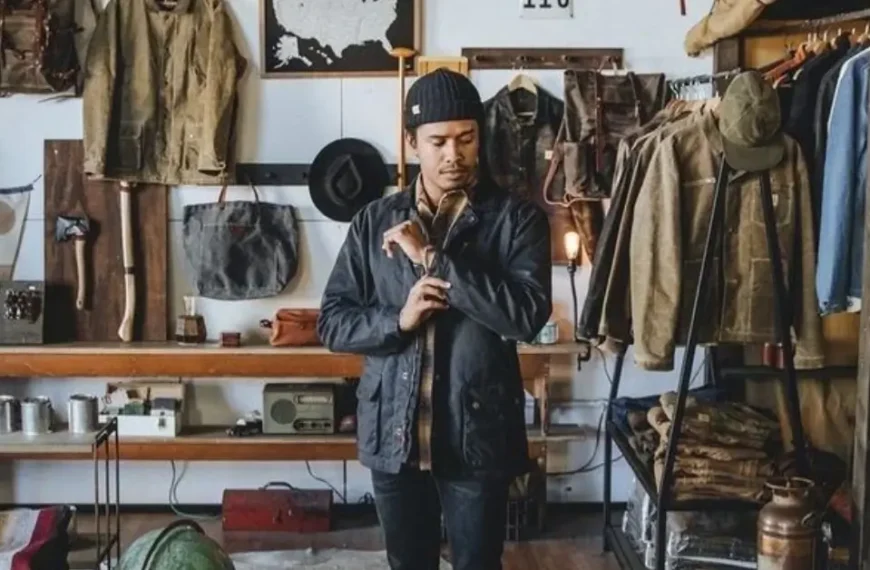 How to dress Vintage - Man i ´n a vintage shop